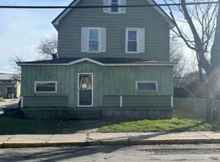 32 Berlin St, Barre, VT 05641