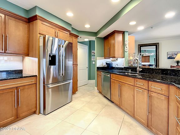 5th image of 5300 S Atlantic Ave APT 16601