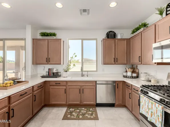 18042 W JONES Avenue, Goodyear, AZ 85338