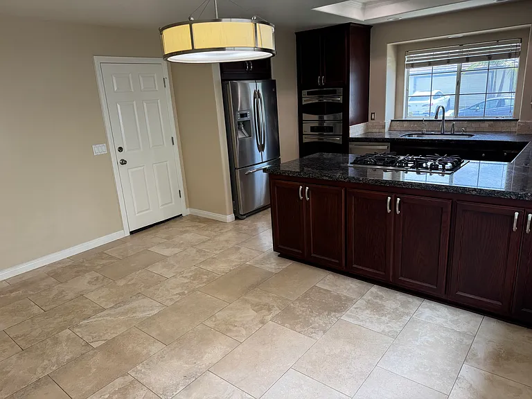 1232 Saint Helene Ct — Photo 8