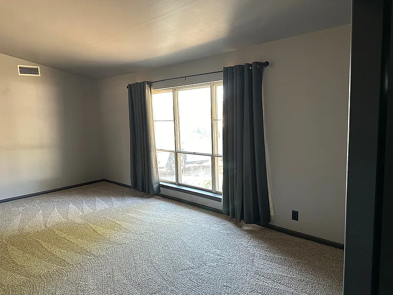 formal living/dining area