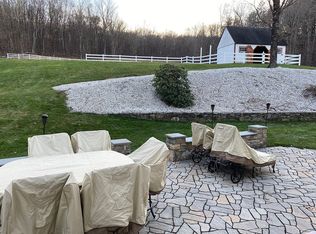 65 Hoop Pole Hill Rd, Woodbury, CT 06798