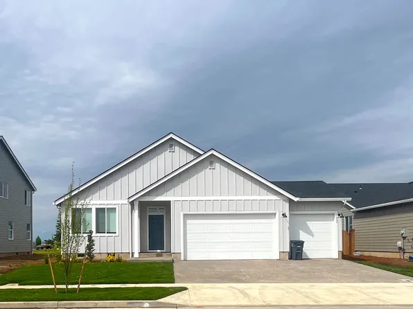 1029 Clemson St, Woodburn, OR 97071