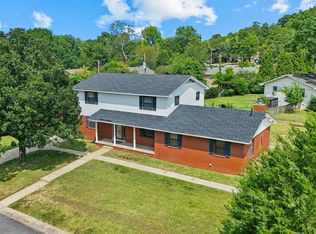 2 Brookhaven Dr, Little Rock, AR 72205