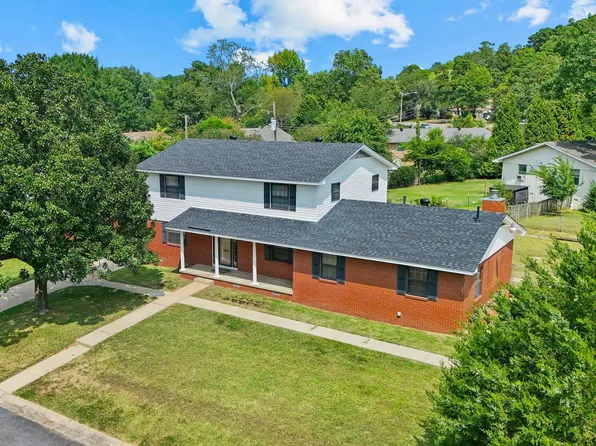 2 Brookhaven Dr, Little Rock, AR 72205