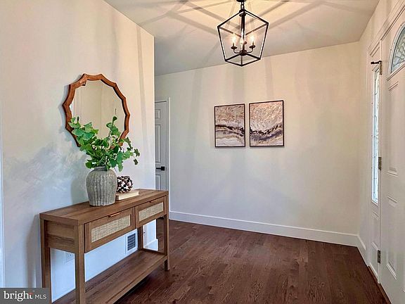 2nd image of 4607 Tapestry Dr