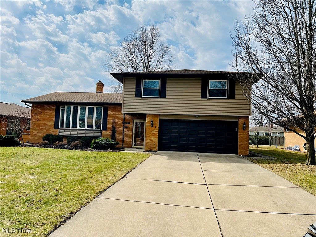 こーしろー 15301 Hickox Blvd, Middleburg Heights, OH 44130 | Zillow