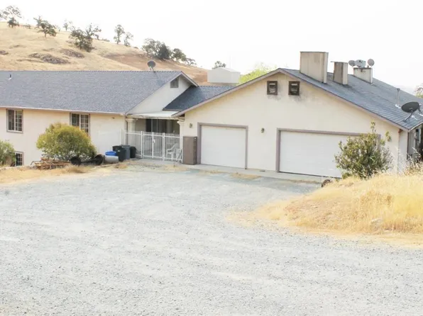 9910 Alamo Dr, La Grange, CA 95329