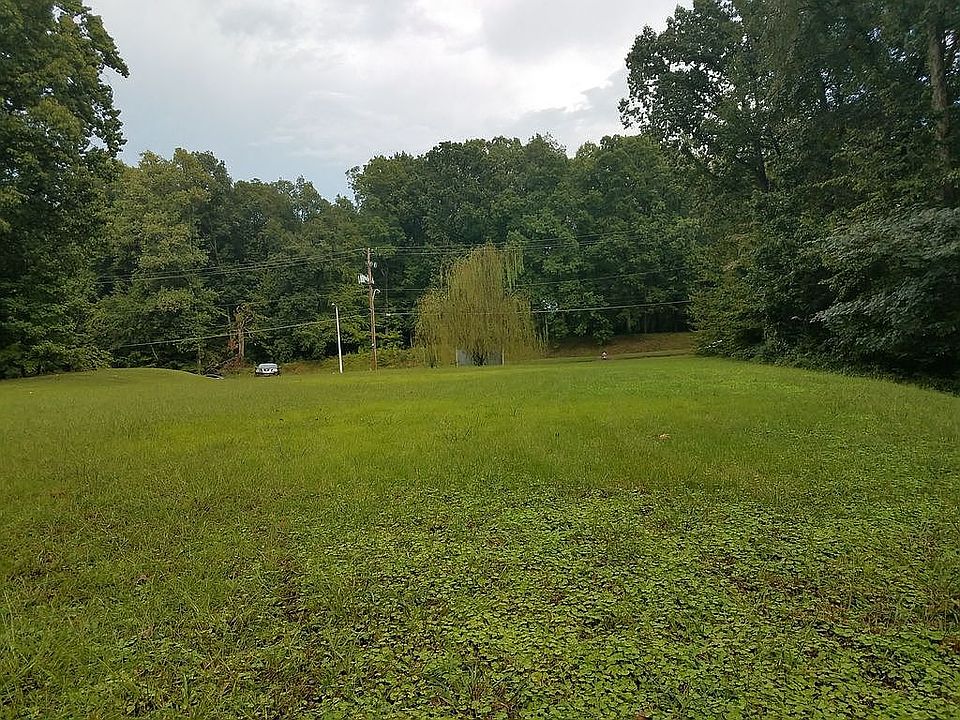 2nd image of 2707 Covington Pike