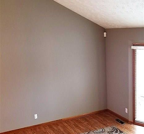 3rd image of 4811 N 126th St