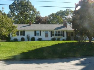 9 Holiday Dr, Fairhaven, MA 02719