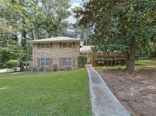 2292 Cambridge St, Snellville, GA 30078