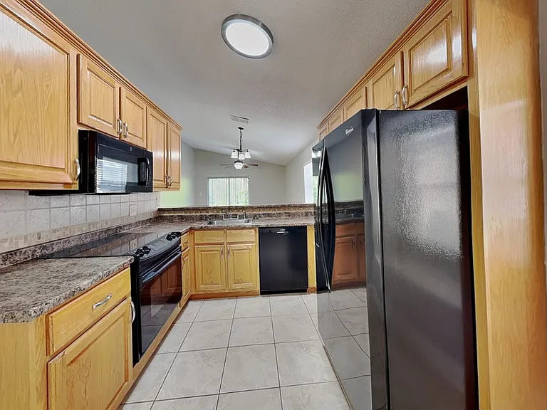 118 Sundance Ct — Photo 4