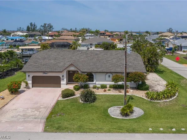 12321 Moon Shell Dr, Matlacha Isles, FL 33991