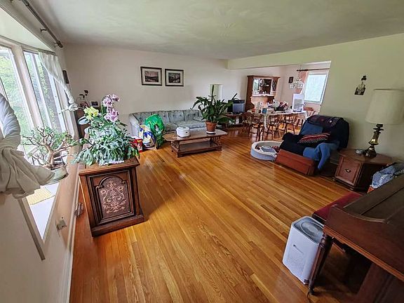 2nd image of 4517 Madison Dr