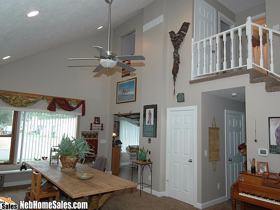 5th image of 380 NW 18th St