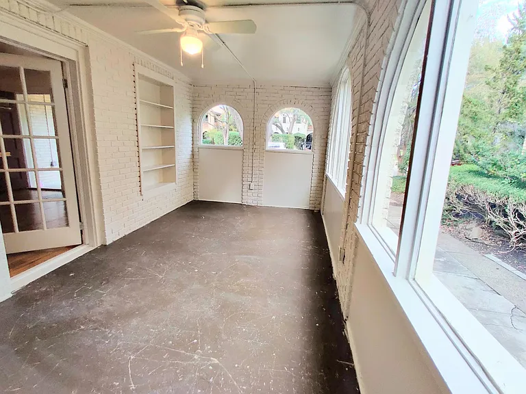 4114 Hawthorne Ave — Photo 6