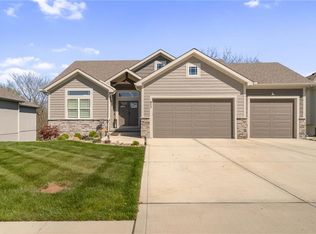 817 Old Paint Rd, Raymore, MO 64083