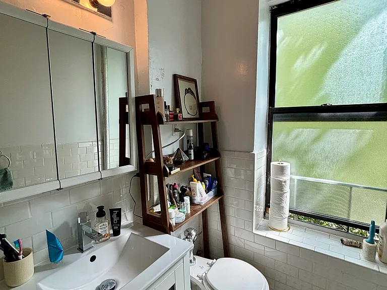 80 Fort Washington Ave #35 — Photo 6