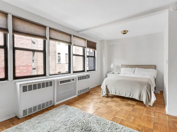 241 East 76th Street image 1 of 9