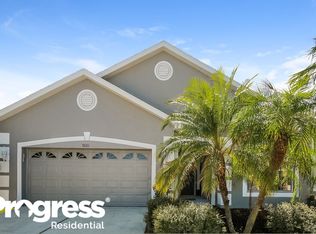 7601 Wood Violet Dr, Gibsonton, FL 33534