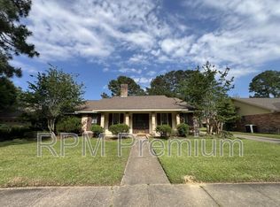 13936 Cayuga Dr, Baker, LA 70714