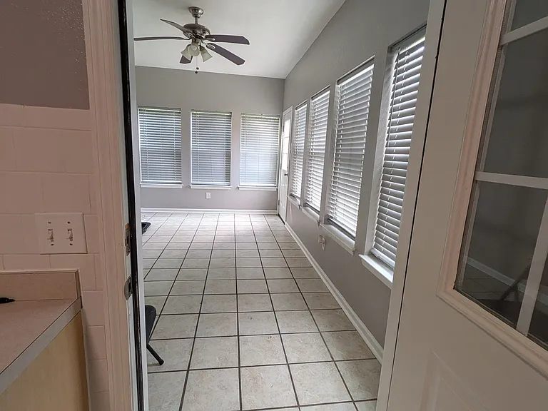 275 Timber Ridge Dr — Photo 11