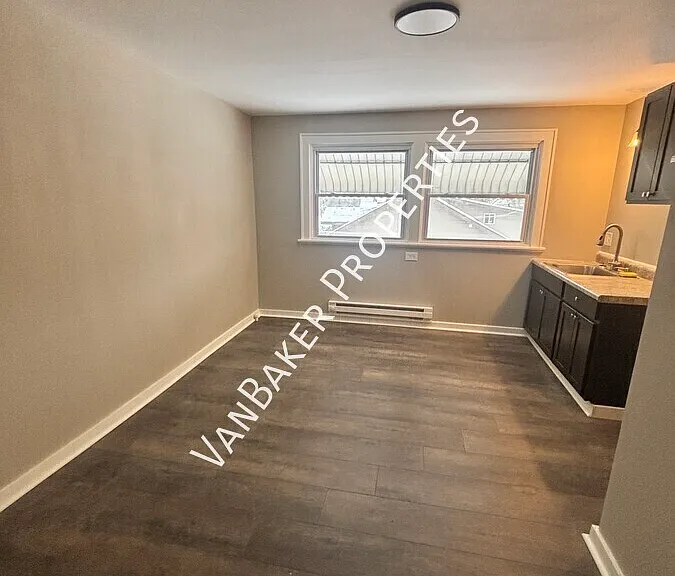 859 Kenmore Blvd #3 — Photo 3