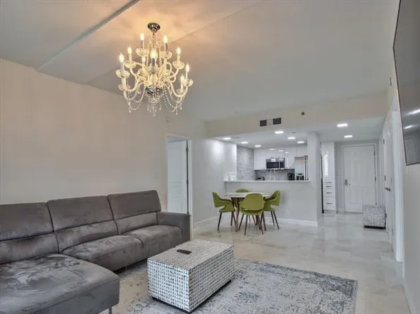 300 S Duval St #2006, Tallahassee, FL 32301