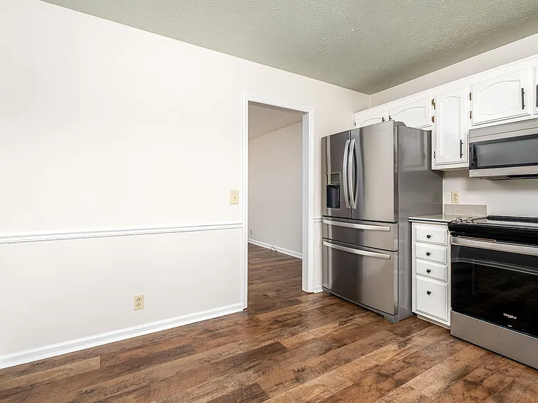 164 Hillside Dr — Photo 6