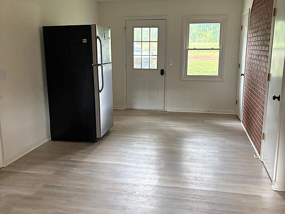 4th image of 4524 Yorkshire Dr