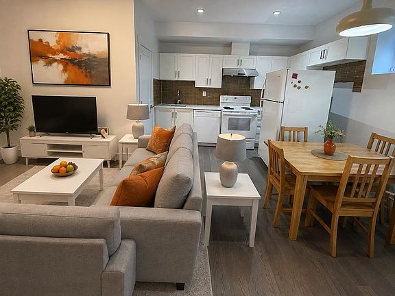 4th image of 16487 103rd Ave #Basement
