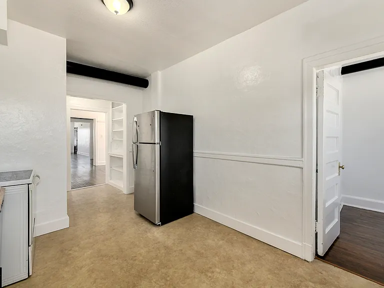 502 Gladstone Blvd #8 — Photo 21