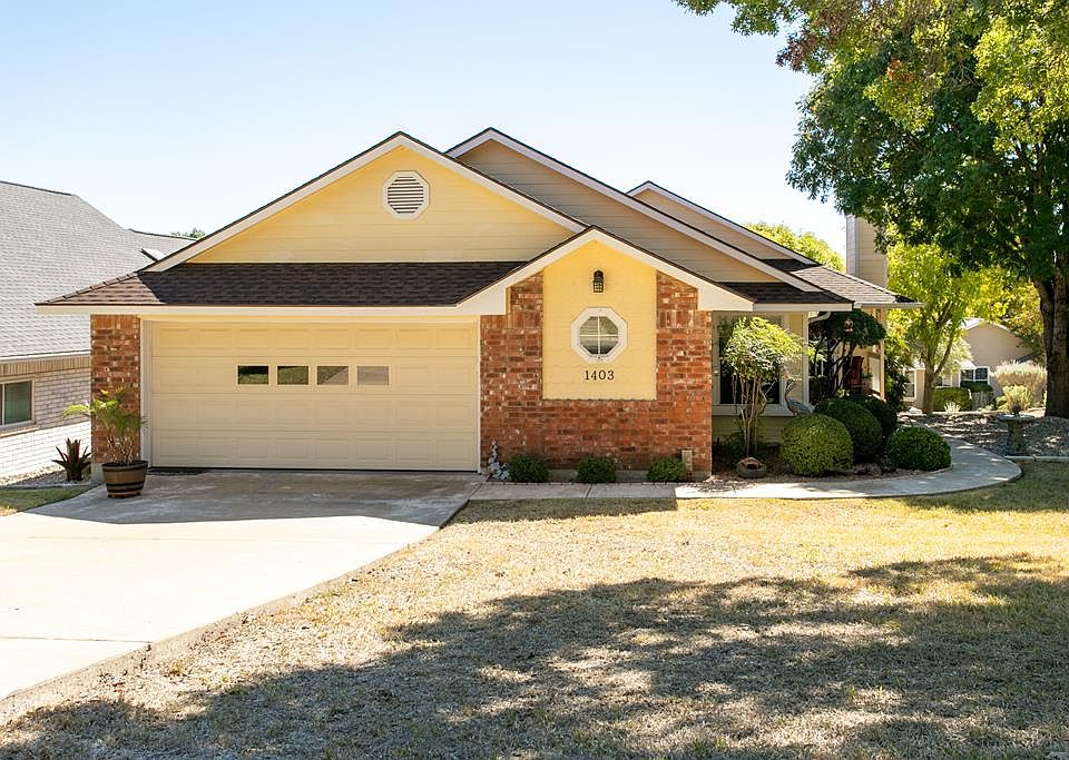1st image of 1403 Degrasse Dr