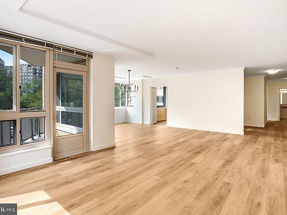 4th image of 4101 Cathedral Ave NW APT 711