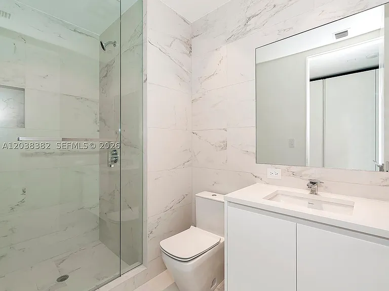 1000 Biscayne Blvd #2002 — Photo 39