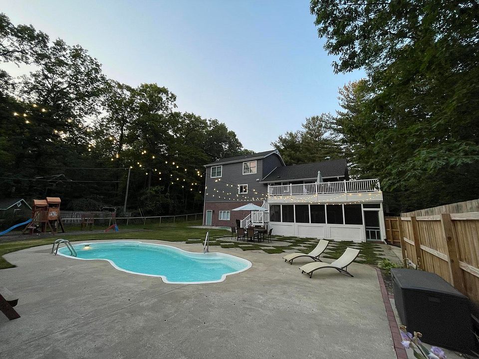 1st image of 50251 Golfview Ave