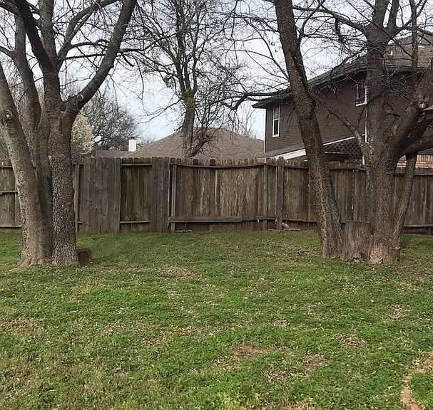 1102 Creek St — Photo 19
