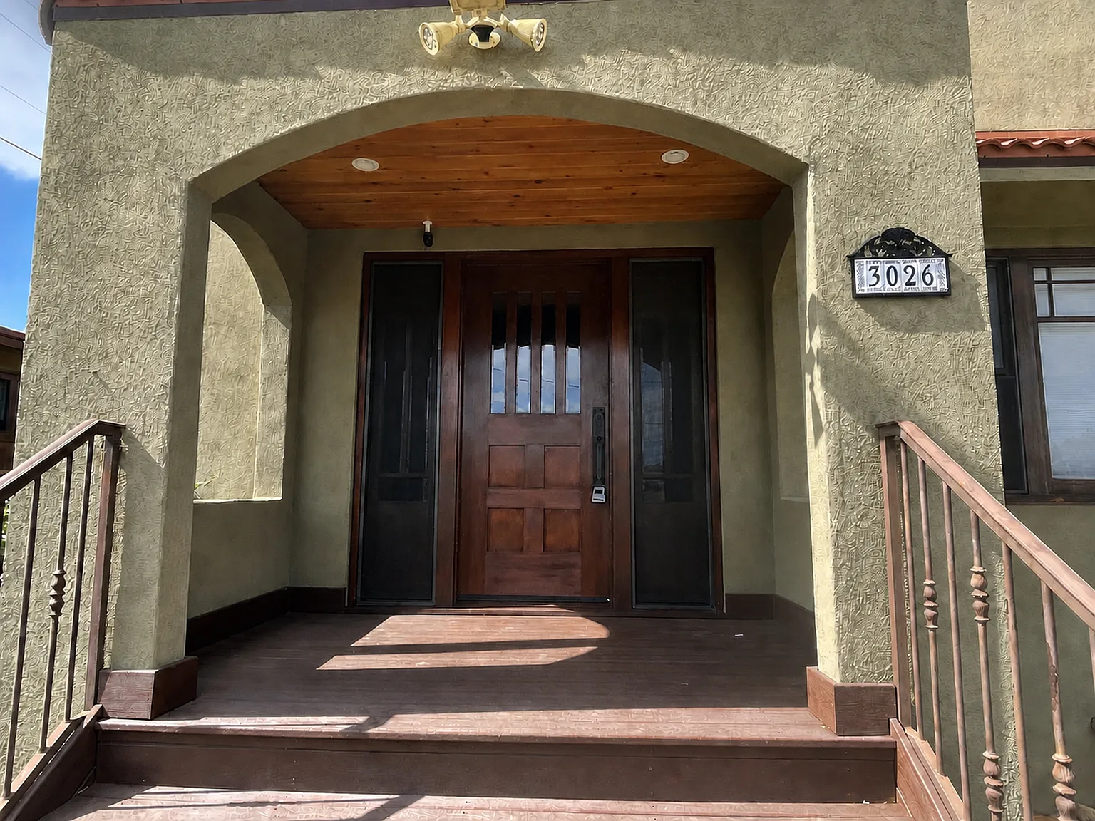 2 bed, 2.5 bath, 1100 sqft, $4,150 — Photo 2