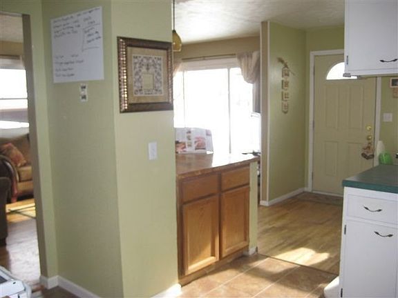 4th image of 30 St Anne St