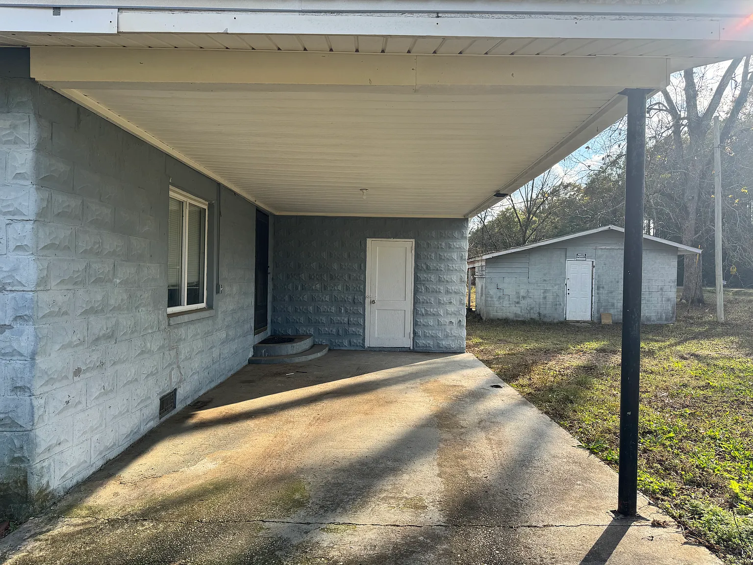 3 bed, 1260 sqft, $1,500 — Photo 2