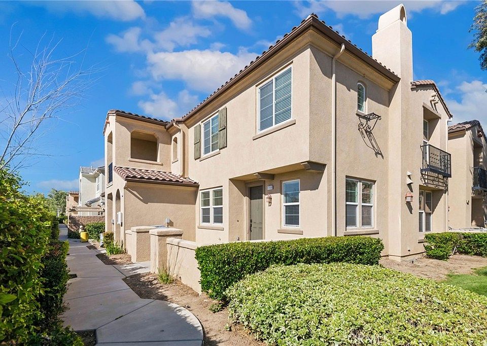 1st image of 1800 E Lakeshore Dr Unit 1106