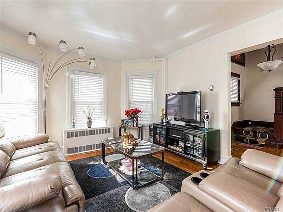 5th image of 470 Hempstead Ave