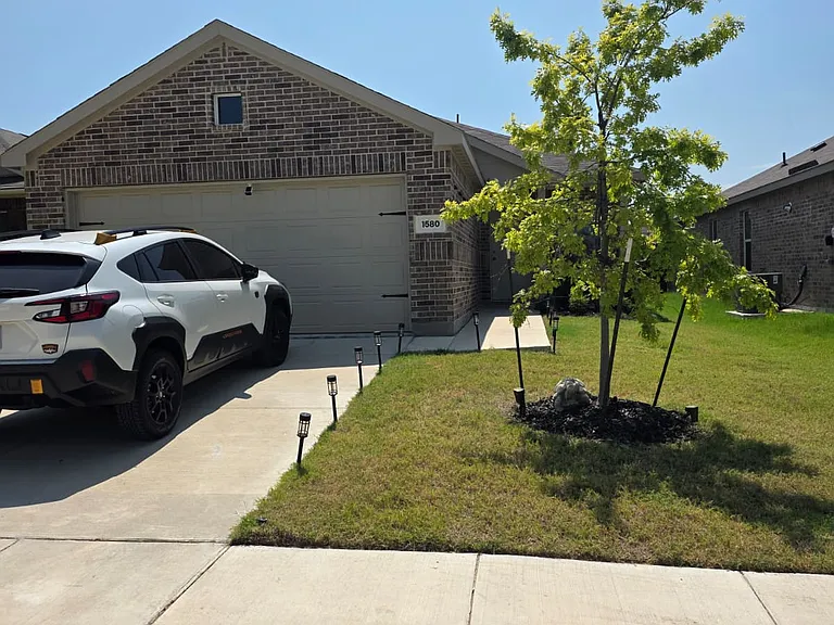 1580 Forge Pond Ln — Photo 1