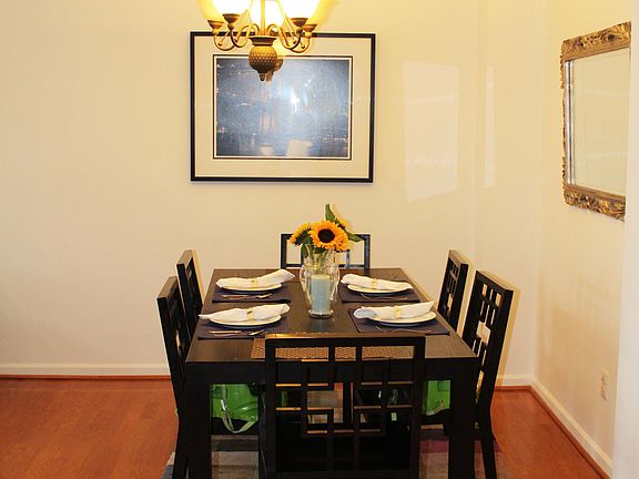 2nd image of 4471 A Beacon Grove Cir