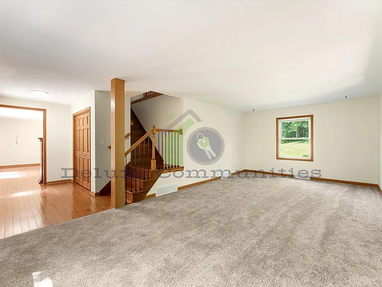 2660 Blackberry Ln NE — Photo 23