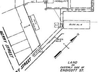 40 Endicott St, Peabody, MA 01960