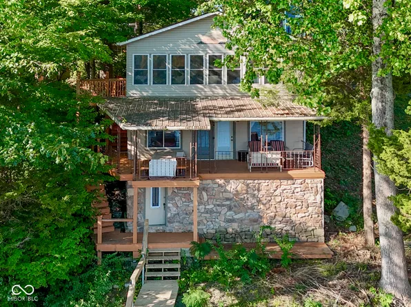 7372 Trout Dr, Nineveh, IN 46164