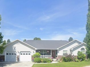 396 S Palomino Dr, Sugar City, ID 83448