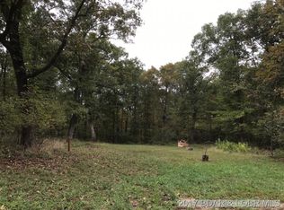 Ee, Camdenton, MO 65020